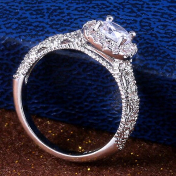 NEW 925 Sterling Silver Sparkling ✨ Ring - Picture 4 of 10